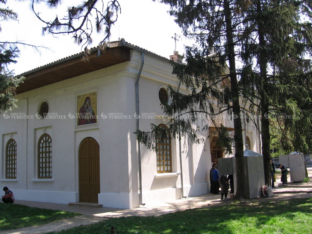 Biserica Sfintii Mihail si Gavril Biserica Sfintii Mihail si Gavril