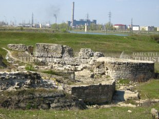 Ruinele cetatii medievale