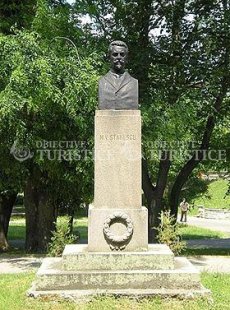 Bustul lui Mircea V Stanescu