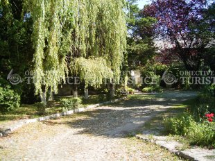 Ansamblul biserici catolice Sf. Iacob  -  Baratia