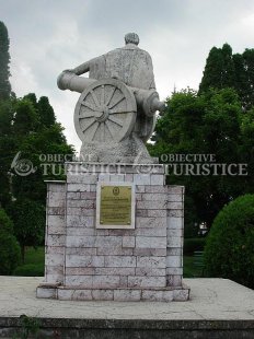 Statuia lui Gabor Aron