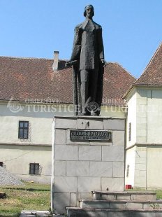 Statuia lui Nicolae Balcescu