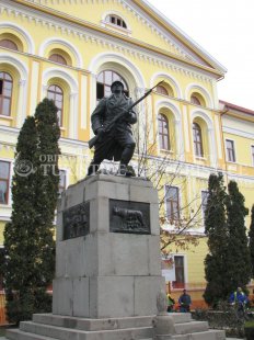 Statuia Eroului Necunoscut din Primul Rãzboi Mondial