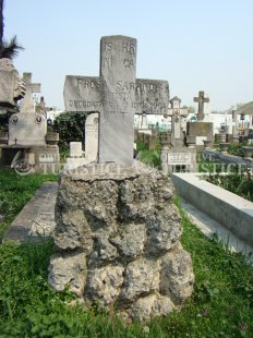 Mormantul actritei Frosa Sarandi