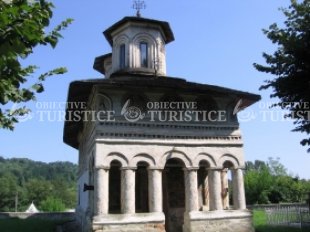 Biserica Sfantul Nicolae si Sfintii Voievozi