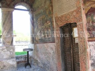 Biserica Sfantul Nicolae si Sfintii Voievozi