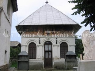 Biserica din catunul Mierlesti Biserica din catunul Mierlesti